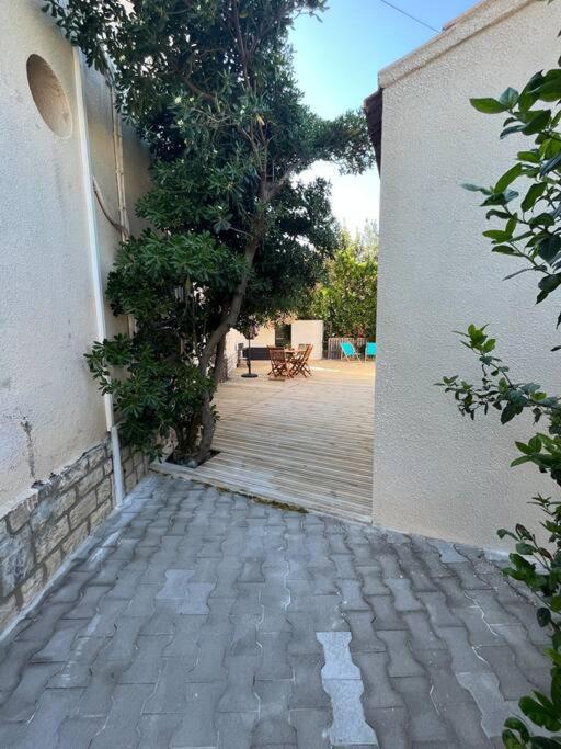 "Le Nature" Camargue Jardin Arlés Exterior foto